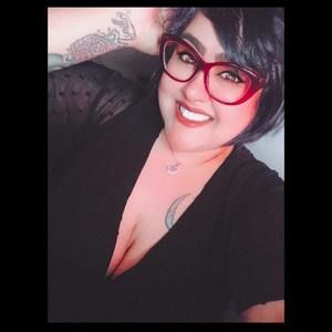 Meet your Posher, Tina